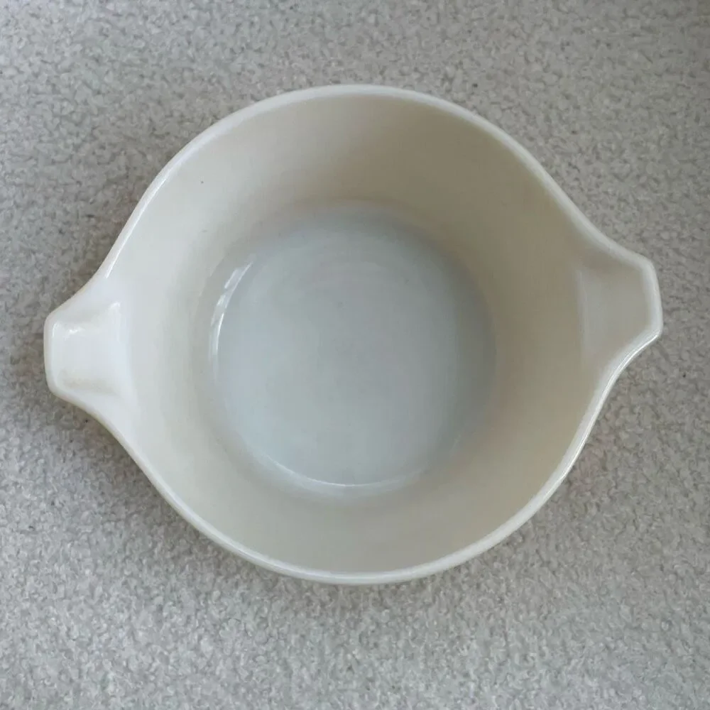 Vintage Pyrex Yellow Small 1Q 1 Quart Casserole 743